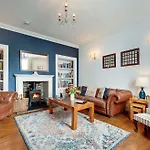 Salvin House, A Luxurious Family Perfect For A Relaxing Break