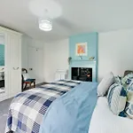 Salvin House, A Luxurious Family Perfect For A Relaxing Break