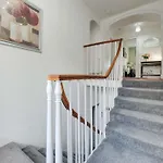 Salvin House, A Luxurious Family Perfect For A Relaxing Break Holiday home