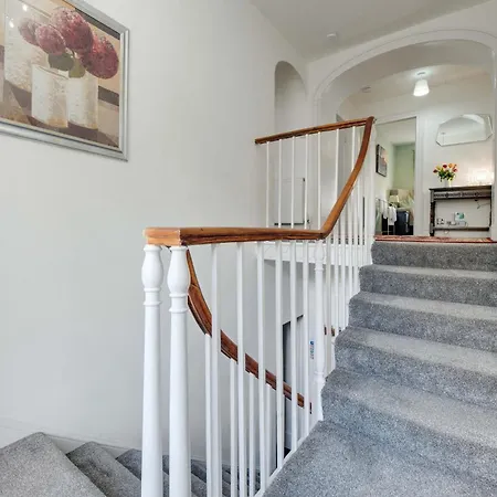 Salvin House, A Luxurious Family Perfect For A Relaxing Break Ferienhaus